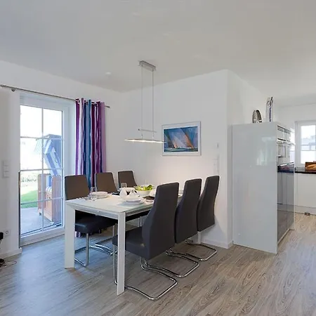 Haus 170, Kiefernweg 3 Nyaraló